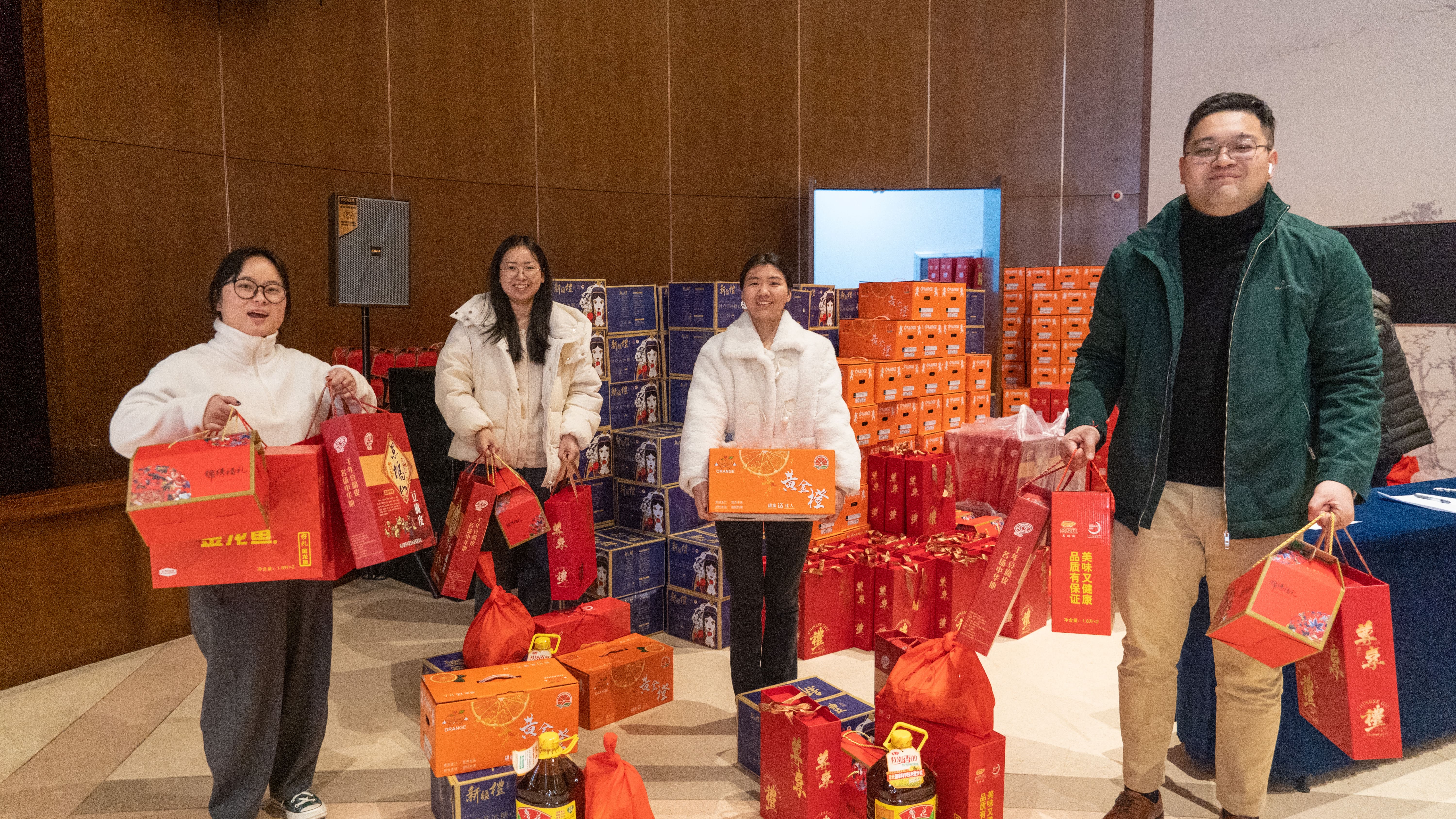 ca88���Źٷ���վ������������������չ�´���ů�˶�